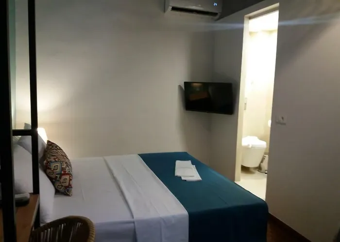 Fivos Residence